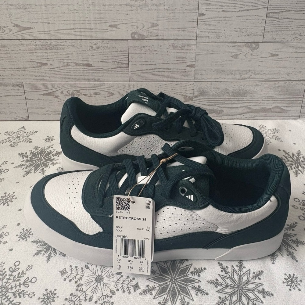Adidas Men's Retrocross 25
Spikeless Golf Shoes Aurora Ivy/ White Size 10